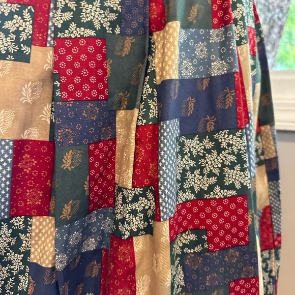 Vintage 90’s Bushwacker ditsy floral Patchwork Skirt - Picture 4 of 5
